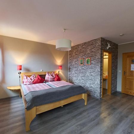 Landhotel Brauner Hirsch Kammerforst Kültér fotó