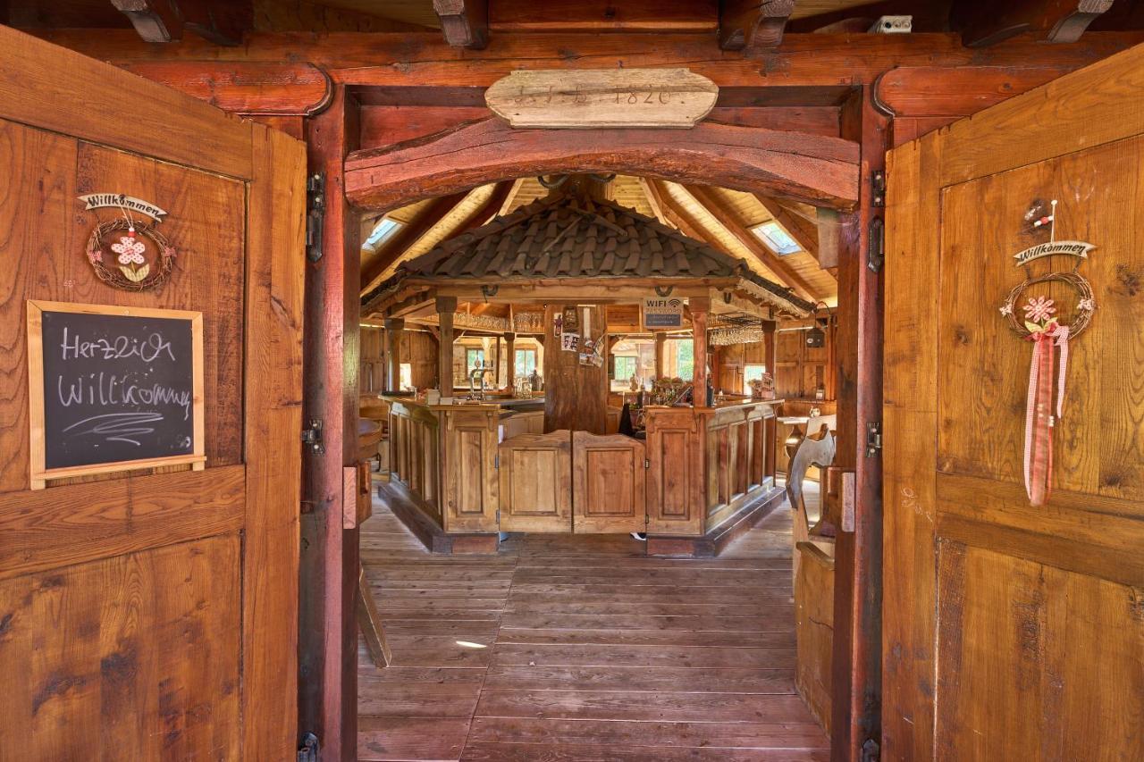 Landhotel Brauner Hirsch Kammerforst Kültér fotó